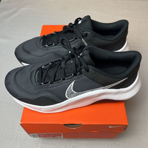 Nike LEGEND ESSENTIAL 3 NN Men\'s DM1120-001 Athletic Sneakers Shoes Size 12 main image 5